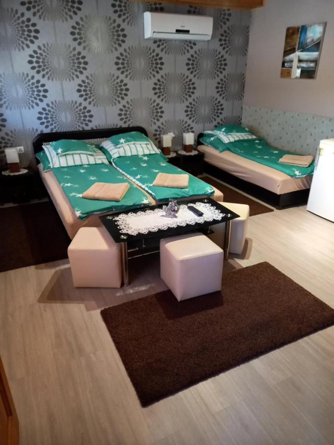 Szerencsecsillag Vendégház Kiskoros Exterior foto